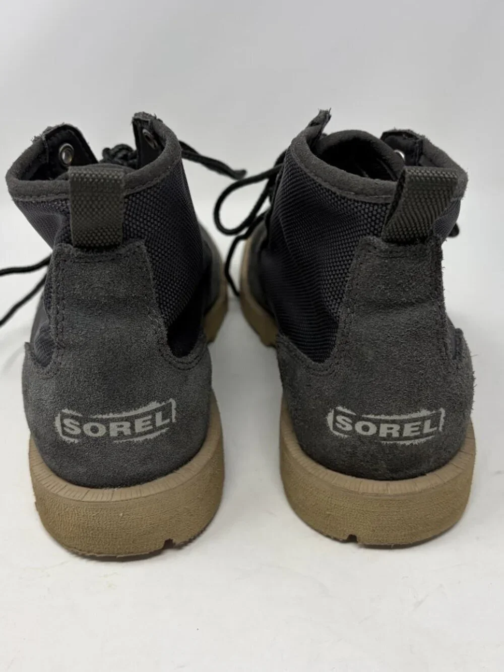 Sorel men's OTM Caribou Chukka Boots 8 grey suede ankle